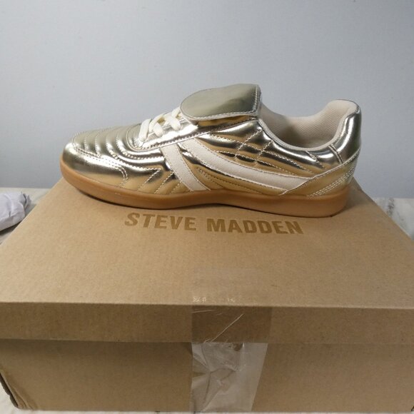 NiB Steve Madden Womens Madrid Gold Metalic Sneaker 9 - Picture 6 of 16